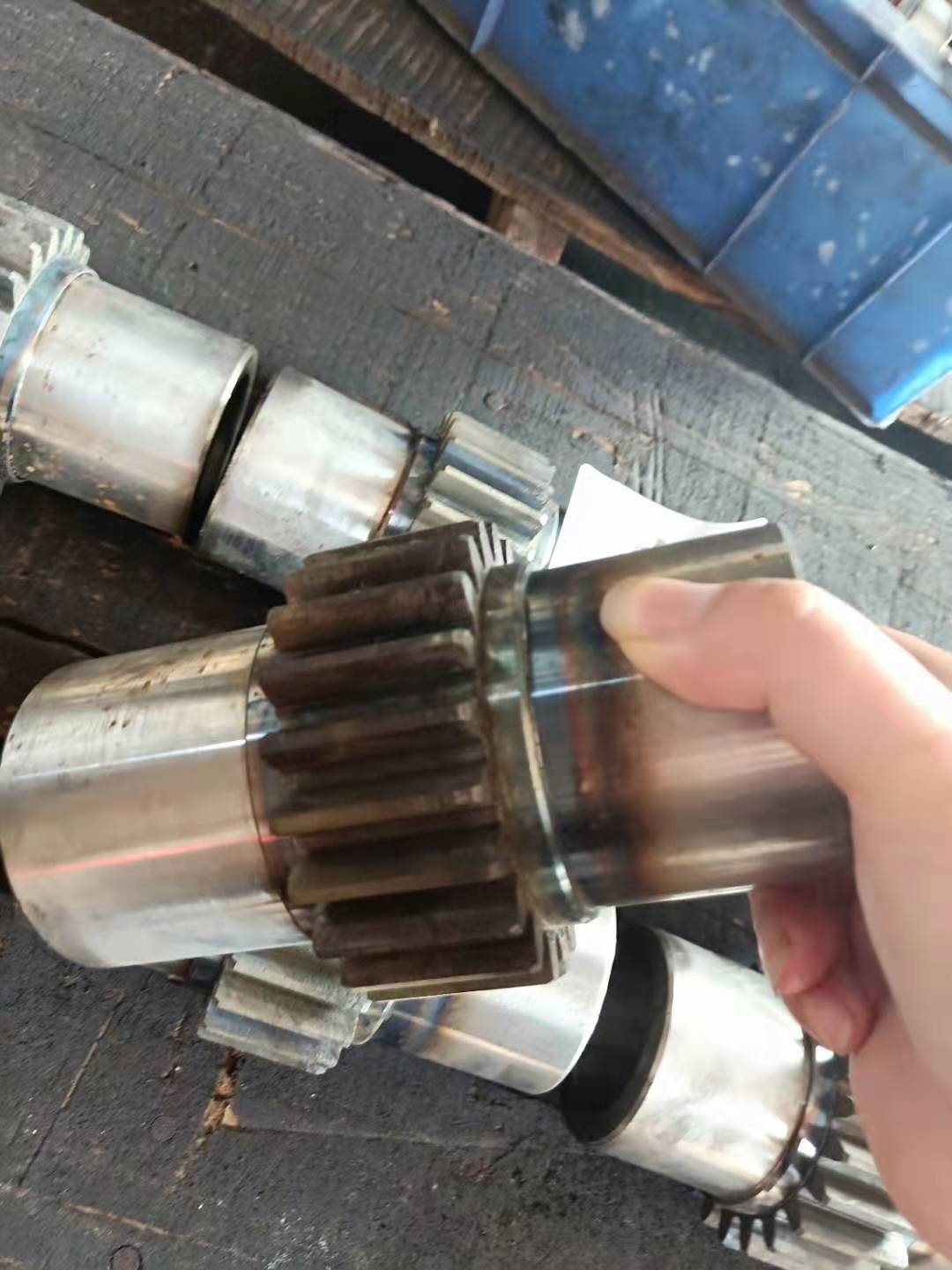 不銹鋼,H13,Cr12Mov等材料處理認準德億熱處理